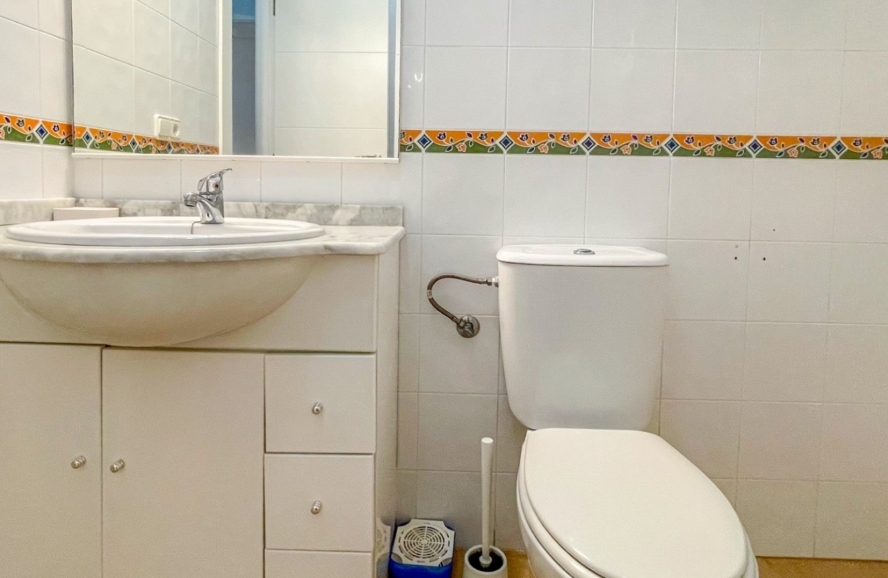 Resale - House - Orihuela Costa - Punta Prima