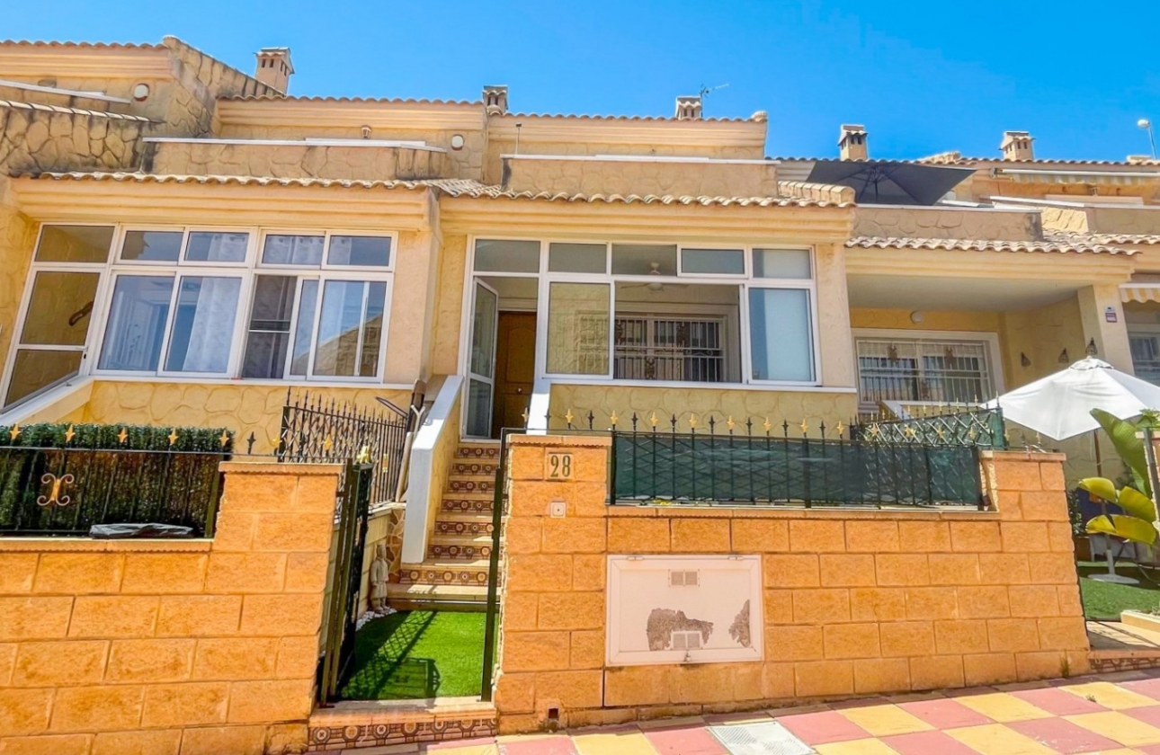 Resale - House - Orihuela Costa - Punta Prima