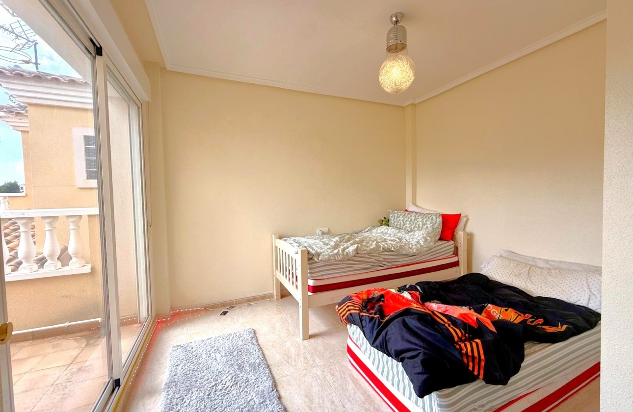 Resale - Villa - Orihuela Costa - Villamartín
