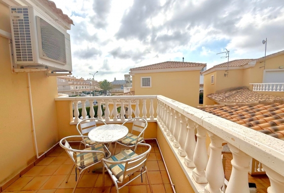 Resale - Villa - Orihuela Costa - Villamartín