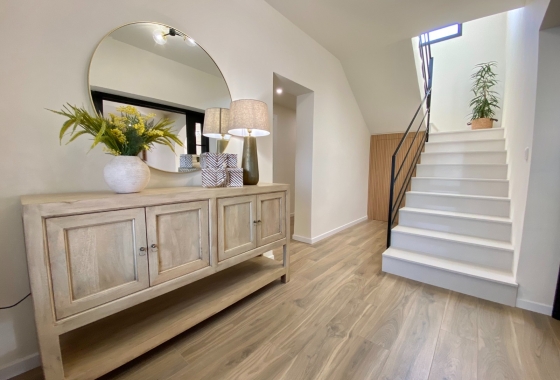 Resale - Villa - Cabo Roig