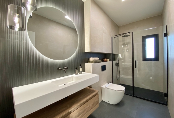 Resale - Villa - Cabo Roig