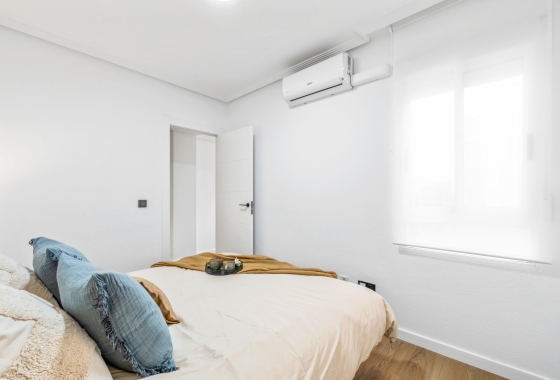 Resale - Apartment / flat - Orihuela Costa - Playa Flamenca