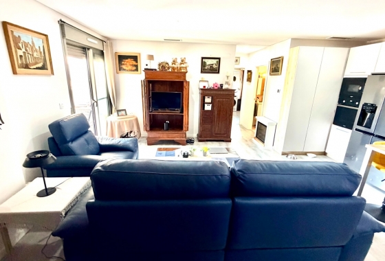 Resale - Apartment / flat - Orihuela Costa - La Zenia