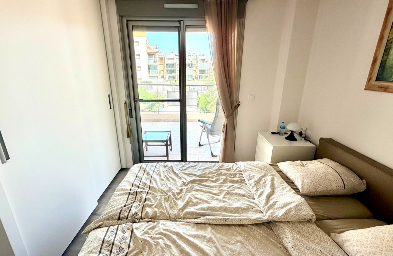Resale - Apartment / flat - Orihuela Costa - La Zenia