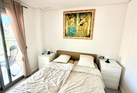 Resale - Apartment / flat - Orihuela Costa - La Zenia