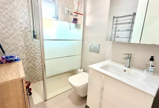 Resale - Apartment / flat - Orihuela Costa - La Zenia