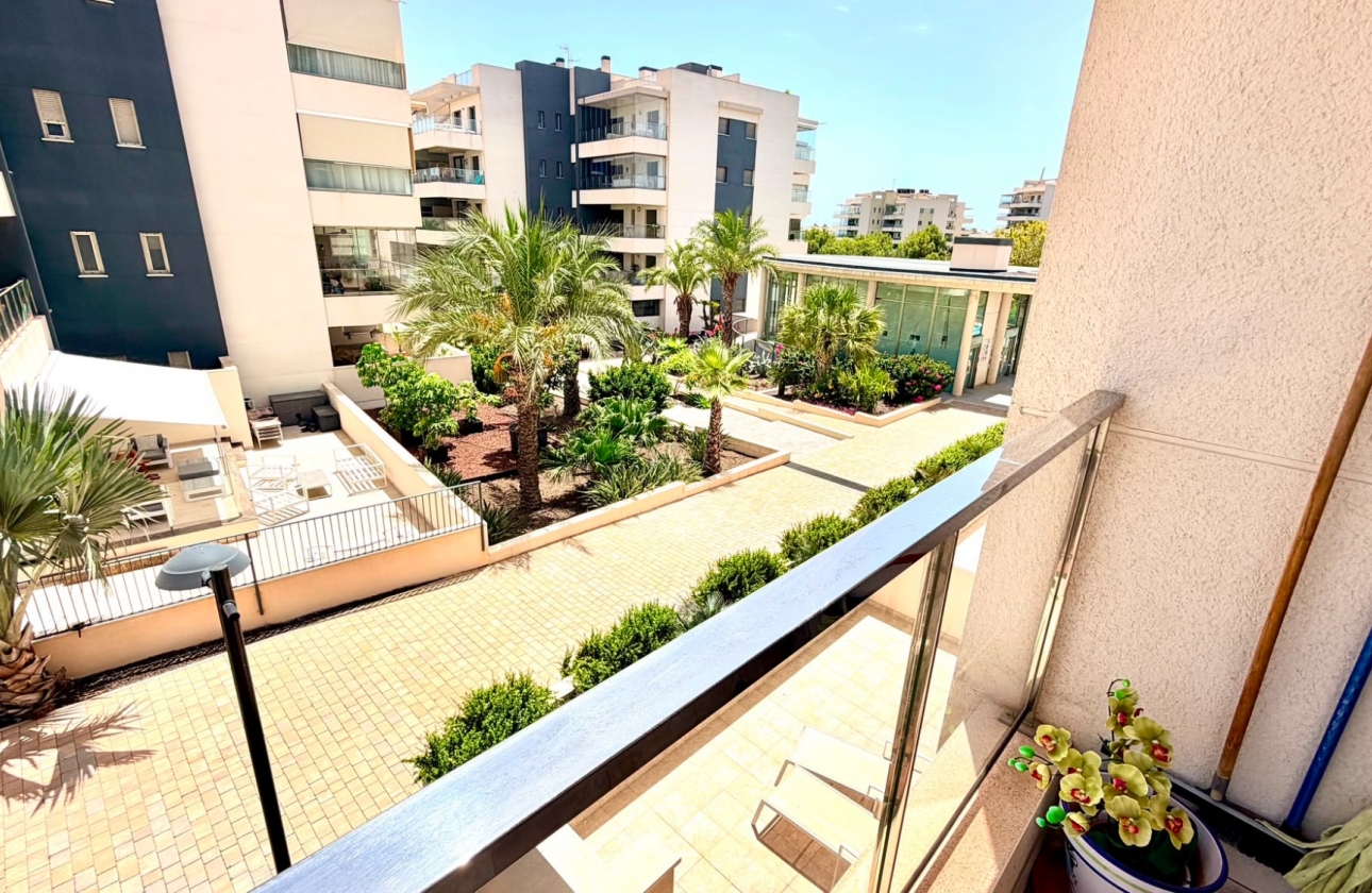 Resale - Apartment / flat - Orihuela Costa - La Zenia