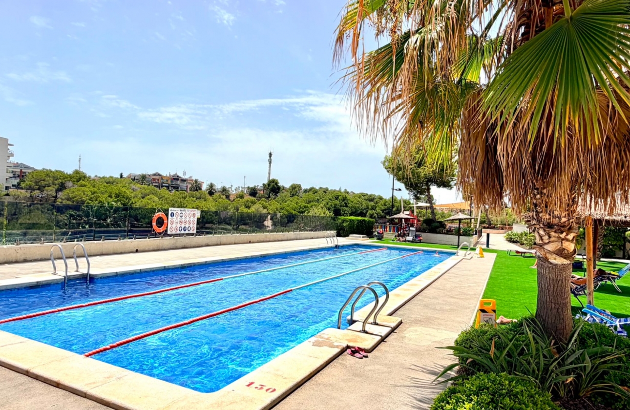 Resale - Apartment / flat - Orihuela Costa - La Zenia