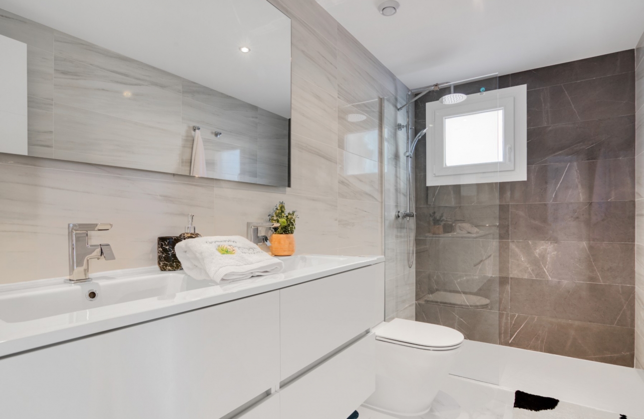 Neue Gebäude - Apartments - Torrevieja - Punta Prima