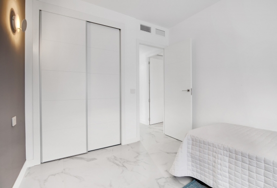Neue Gebäude - Apartments - Torrevieja - Punta Prima
