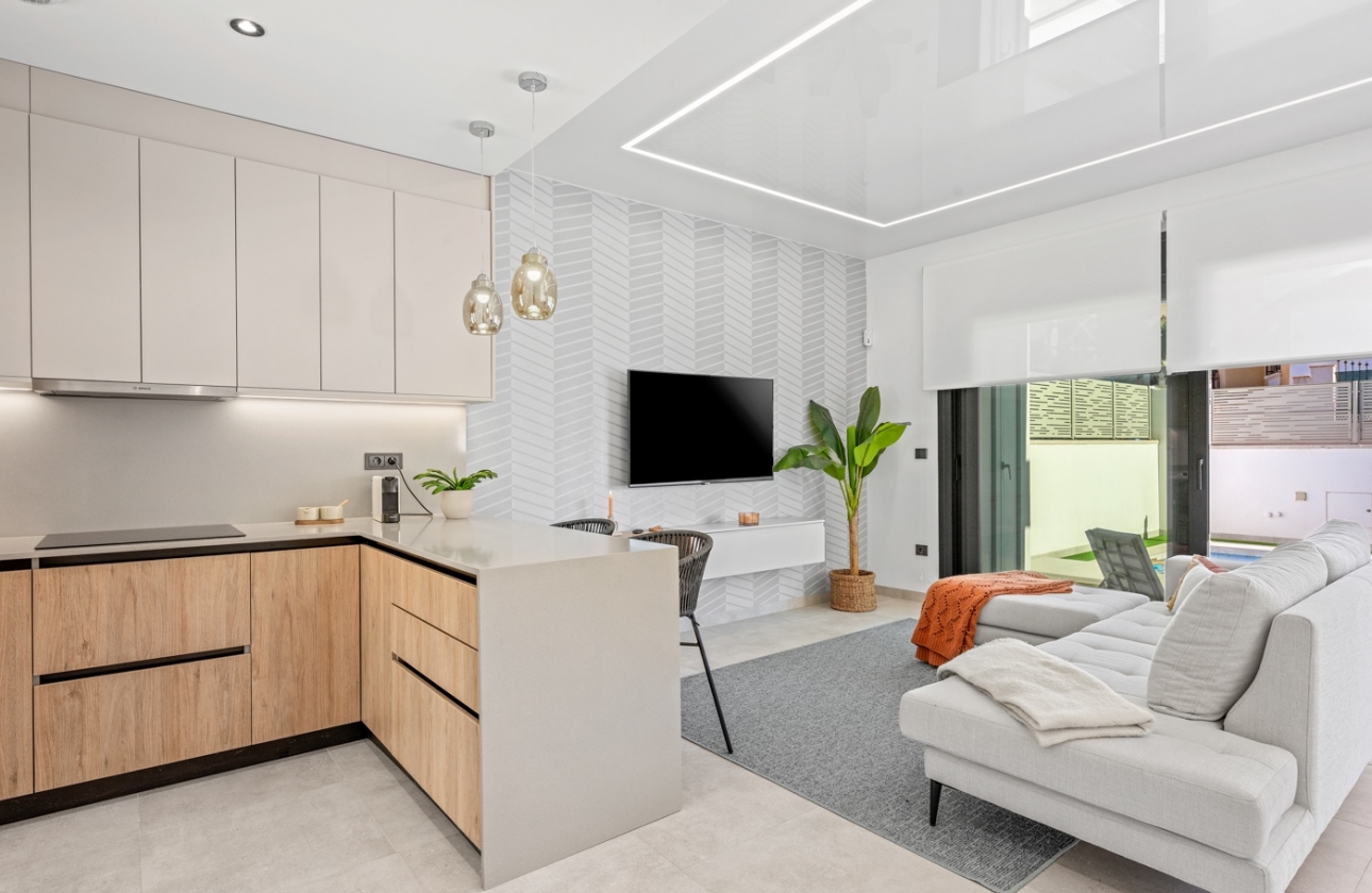 Resale - Villa - Orihuela Costa - Blue Lagoon