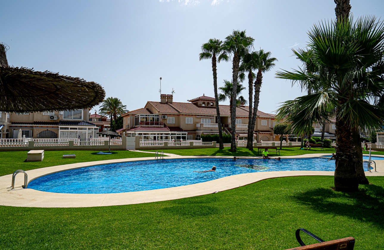 Resale - Apartment / flat - Playa Flamenca - Zenia Mar