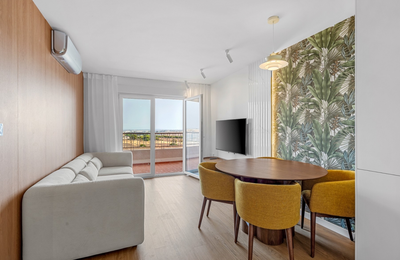 Resale - Apartment / flat - Torrevieja - Punta Prima