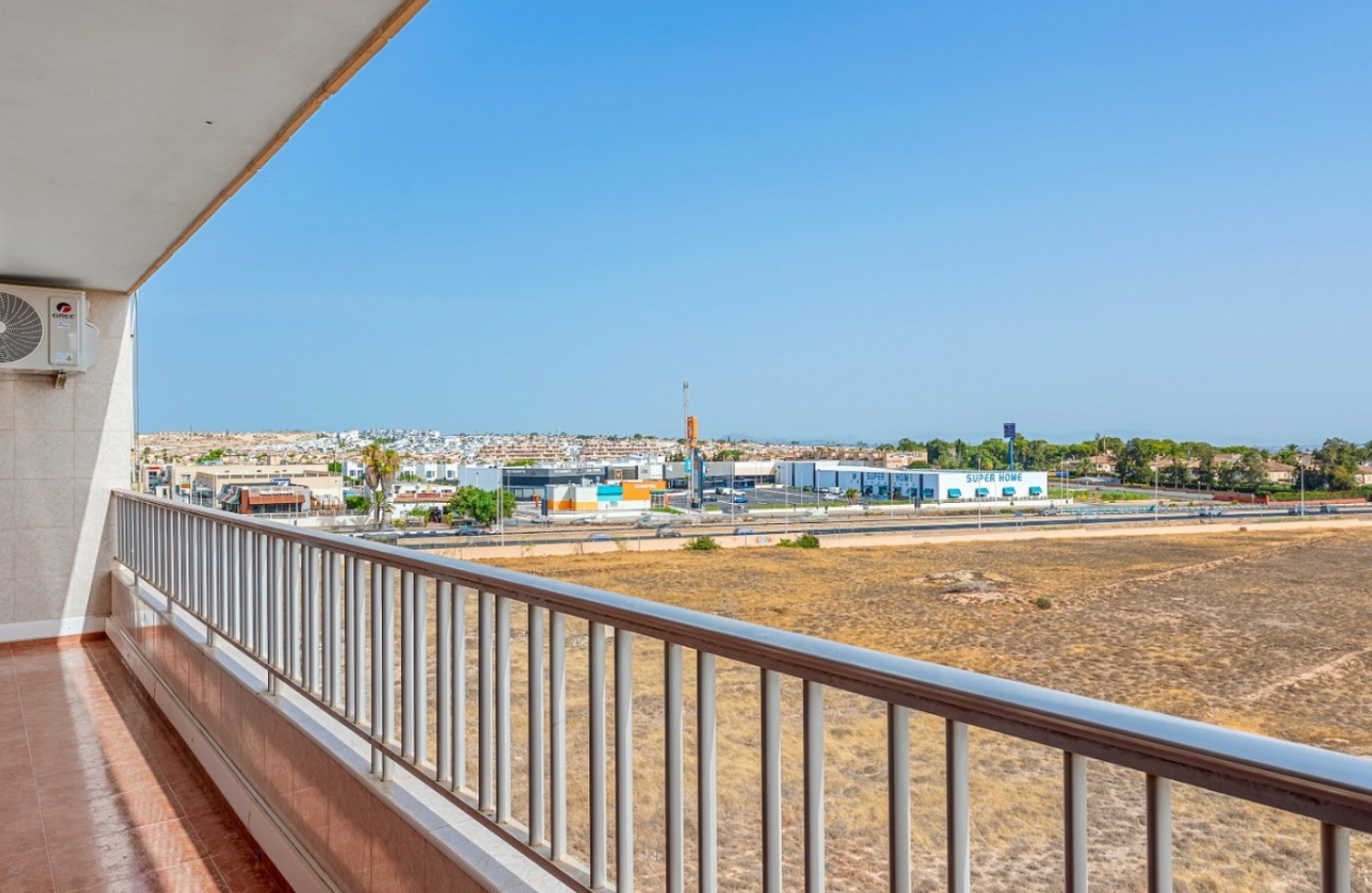 Resale - Apartment / flat - Orihuela Costa - Punta Prima
