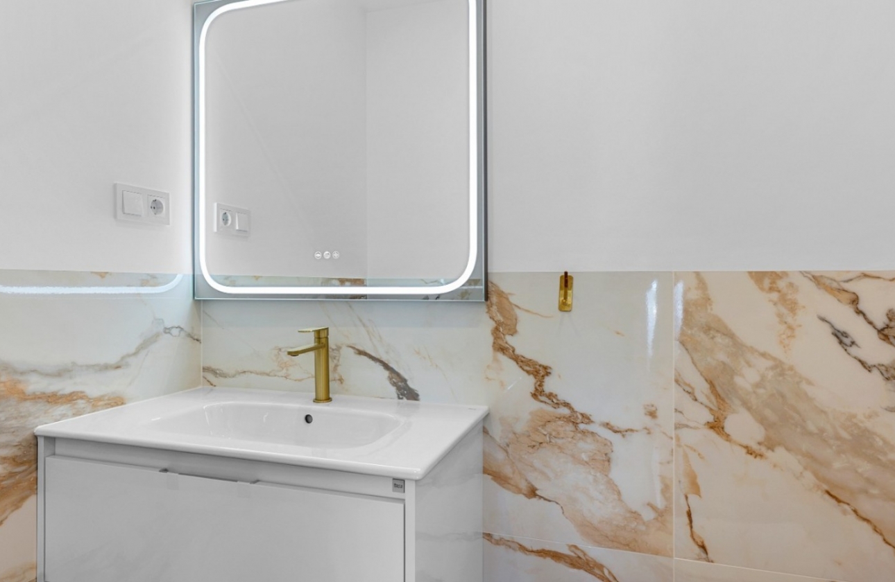 Resale - Apartment / flat - Orihuela Costa - Punta Prima