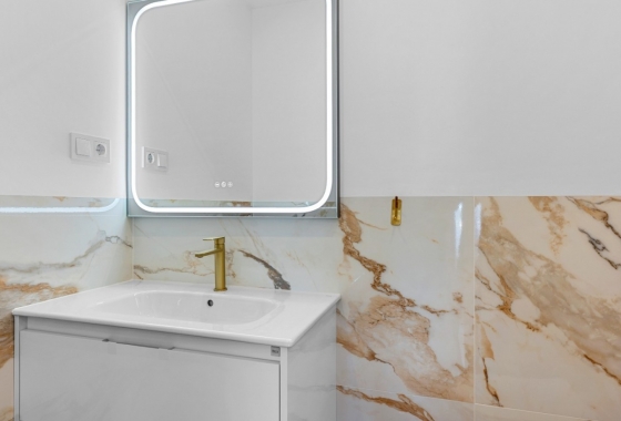 Resale - Apartment / flat - Orihuela Costa - Punta Prima
