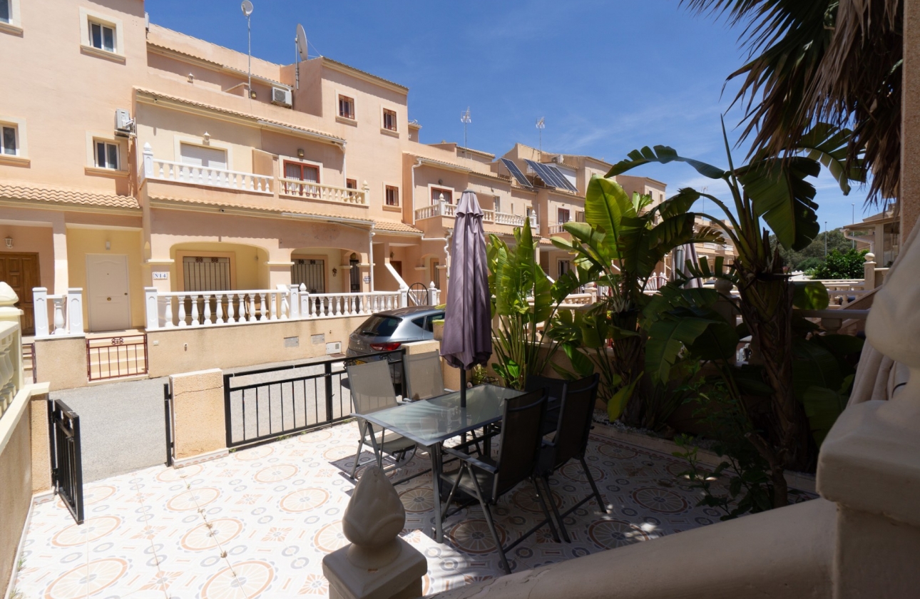 Resale - House - Playa Flamenca