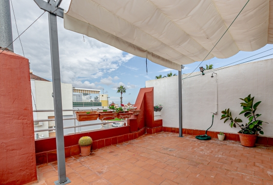 Resale - Villa - Los Altos