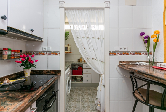Resale - Villa - Los Altos