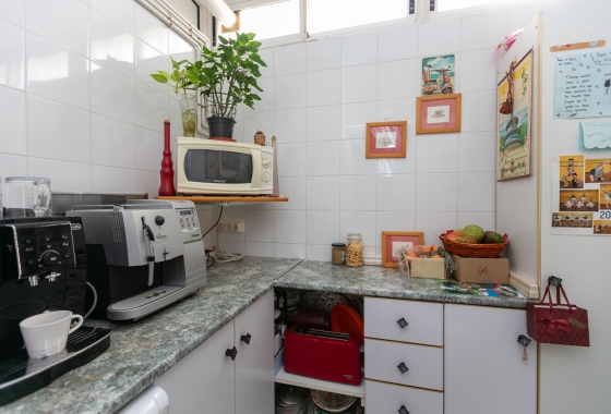 Resale - Villa - Los Altos
