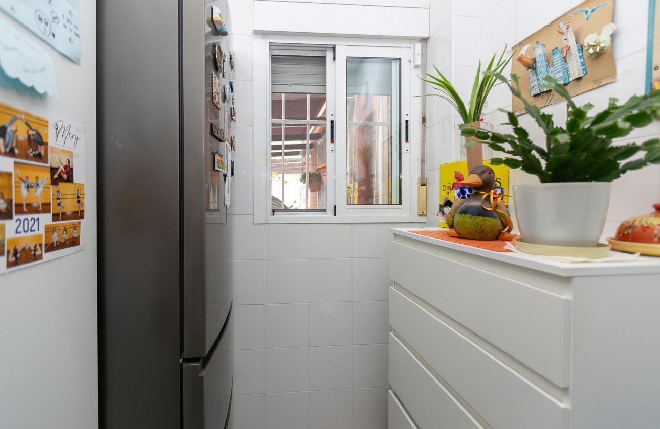 Resale - Villa - Los Altos