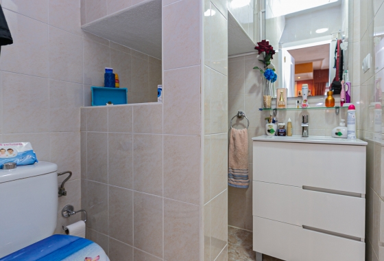 Resale - Villa - Los Altos