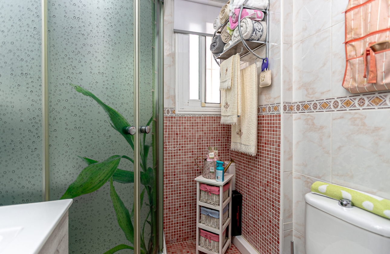 Resale - Villa - Los Altos