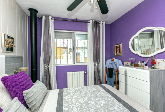 Resale - Villa - Los Altos