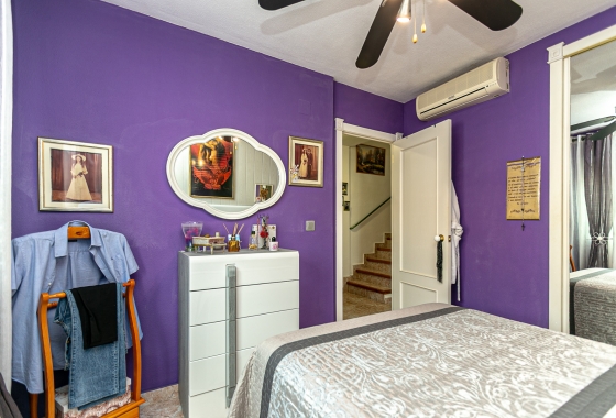 Resale - Villa - Los Altos