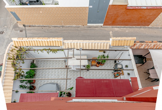 Resale - Villa - Los Altos