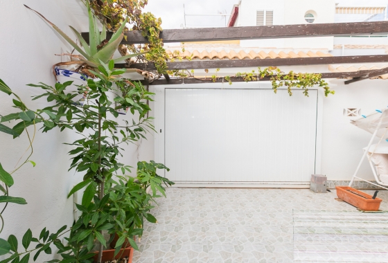 Resale - Villa - Los Altos