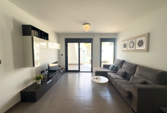 Resale - House - Orihuela Costa - La Zenia