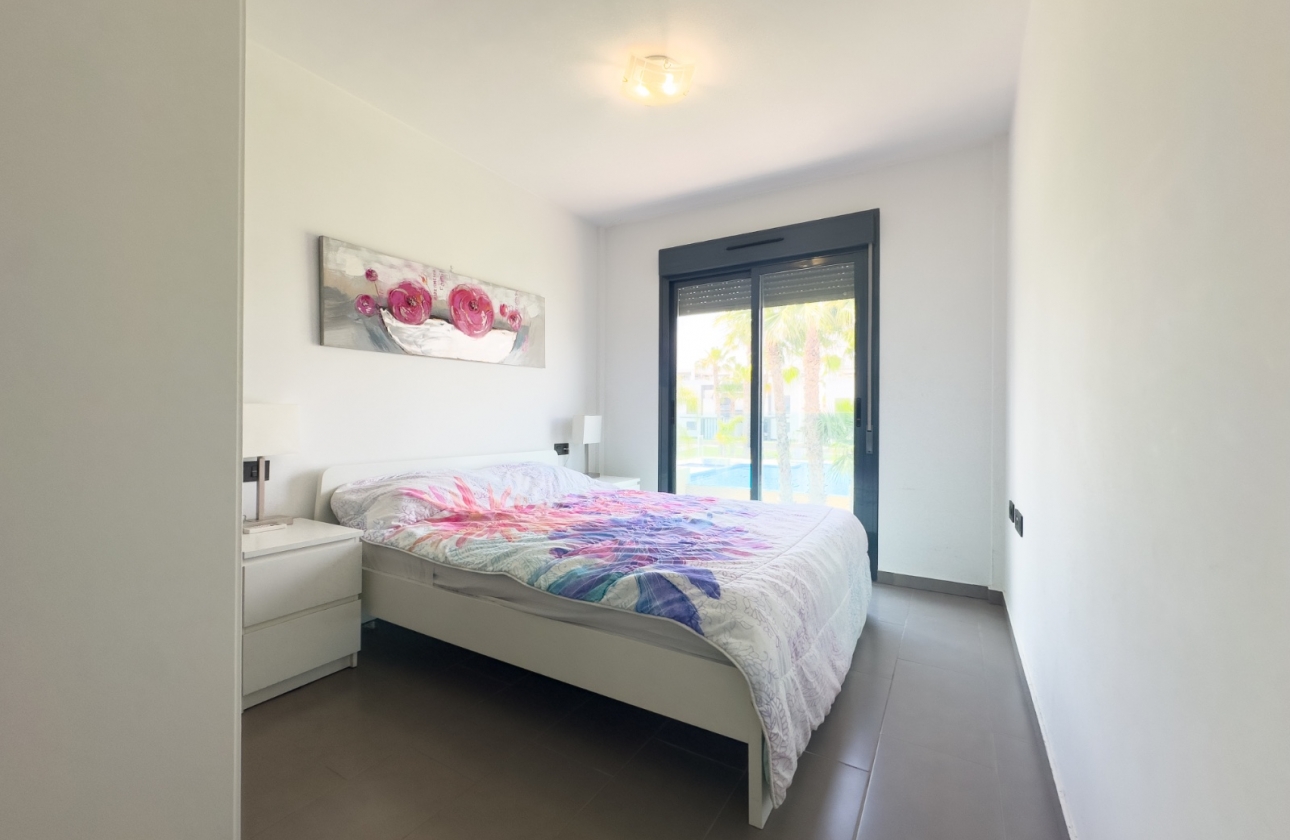Resale - House - Orihuela Costa - La Zenia