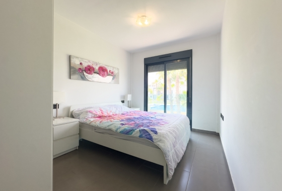 Resale - House - Orihuela Costa - La Zenia