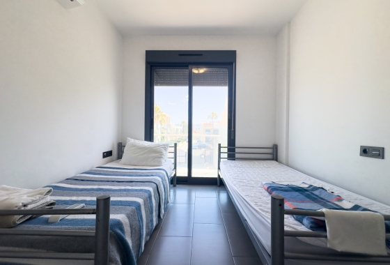 Resale - House - Orihuela Costa - La Zenia