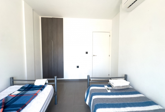 Resale - House - Orihuela Costa - La Zenia