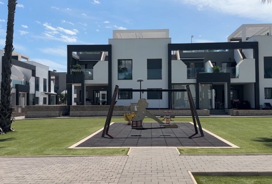 Resale - House - Orihuela Costa - La Zenia