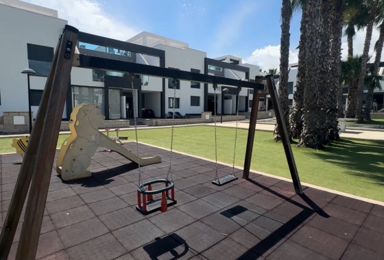 Resale - House - Orihuela Costa - La Zenia