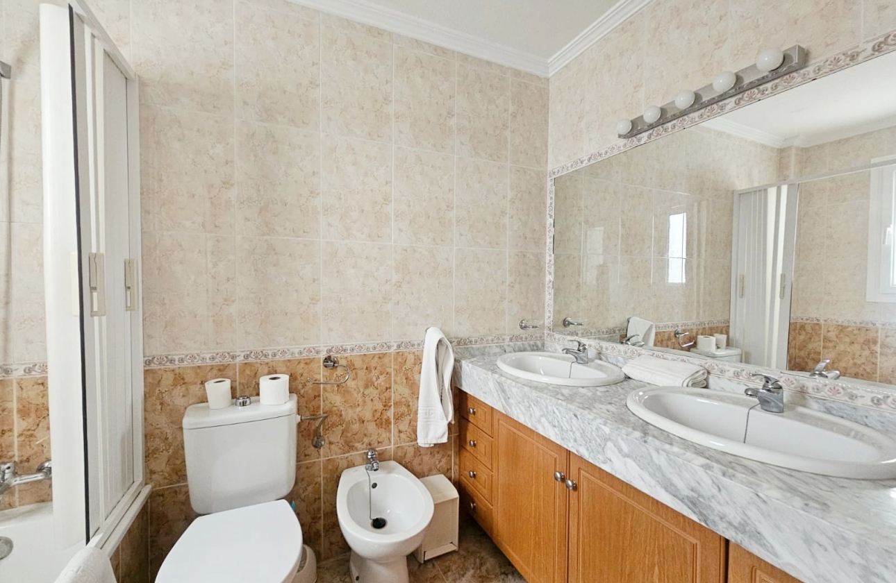 Wiederverkauf - Wohnung - Orihuela Costa - Aguamarina