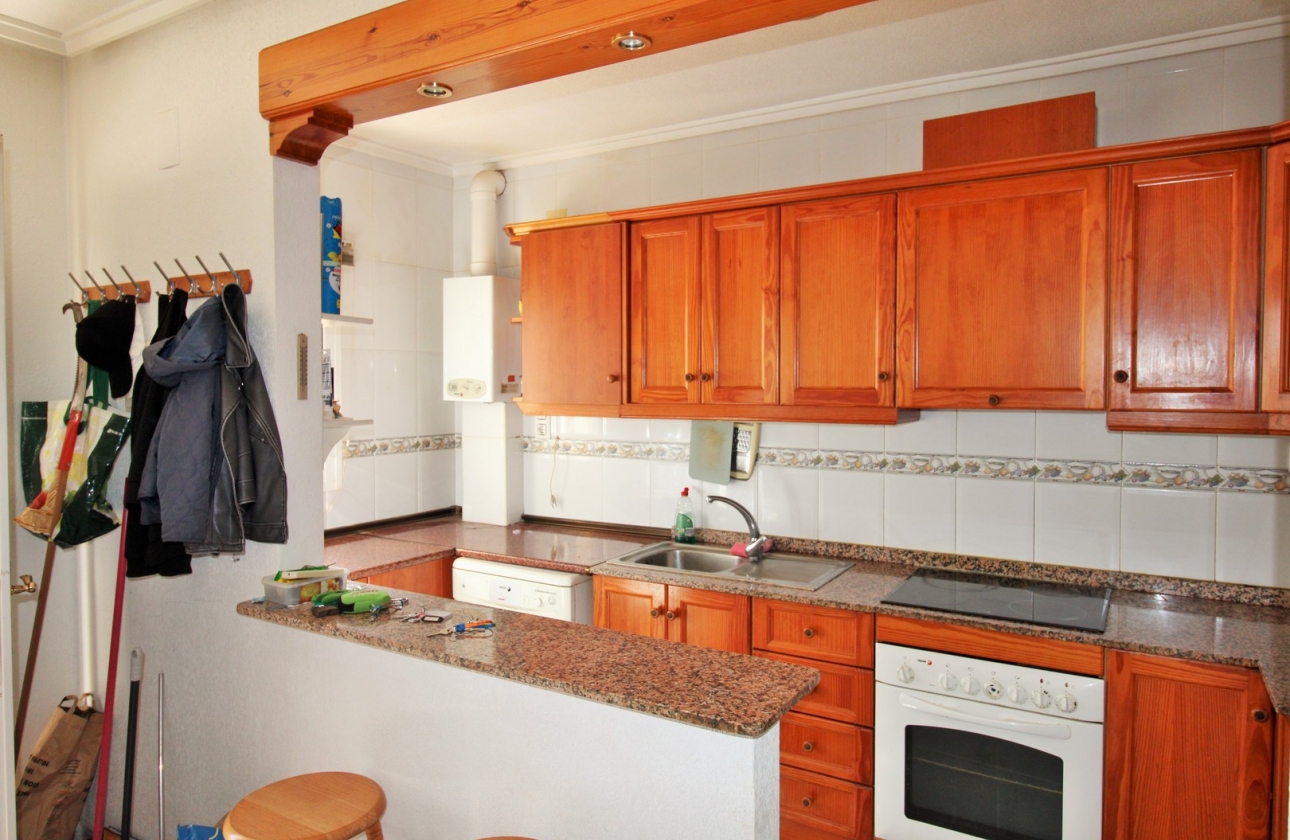 Resale - House - Villamartin