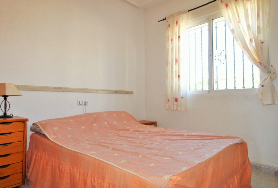 Resale - House - Villamartin