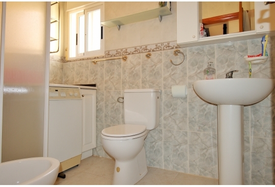 Resale - House - Villamartin