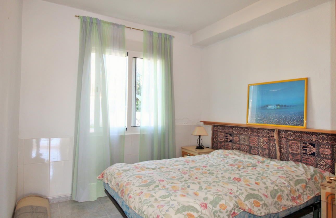 Resale - House - Villamartin