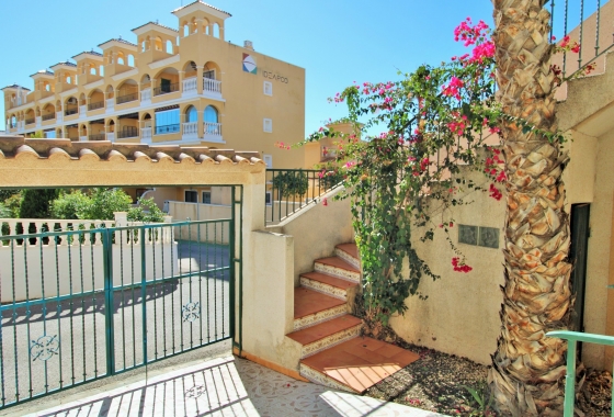 Resale - House - Villamartin