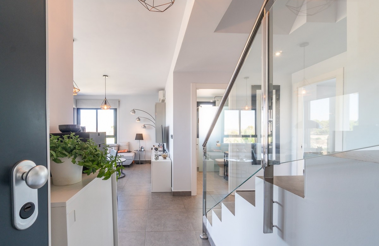 Resale - Apartment / flat - Villamartin - La fuente