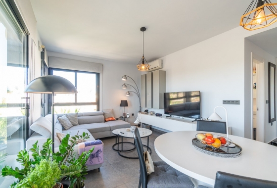 Resale - Apartment / flat - Villamartin - La fuente