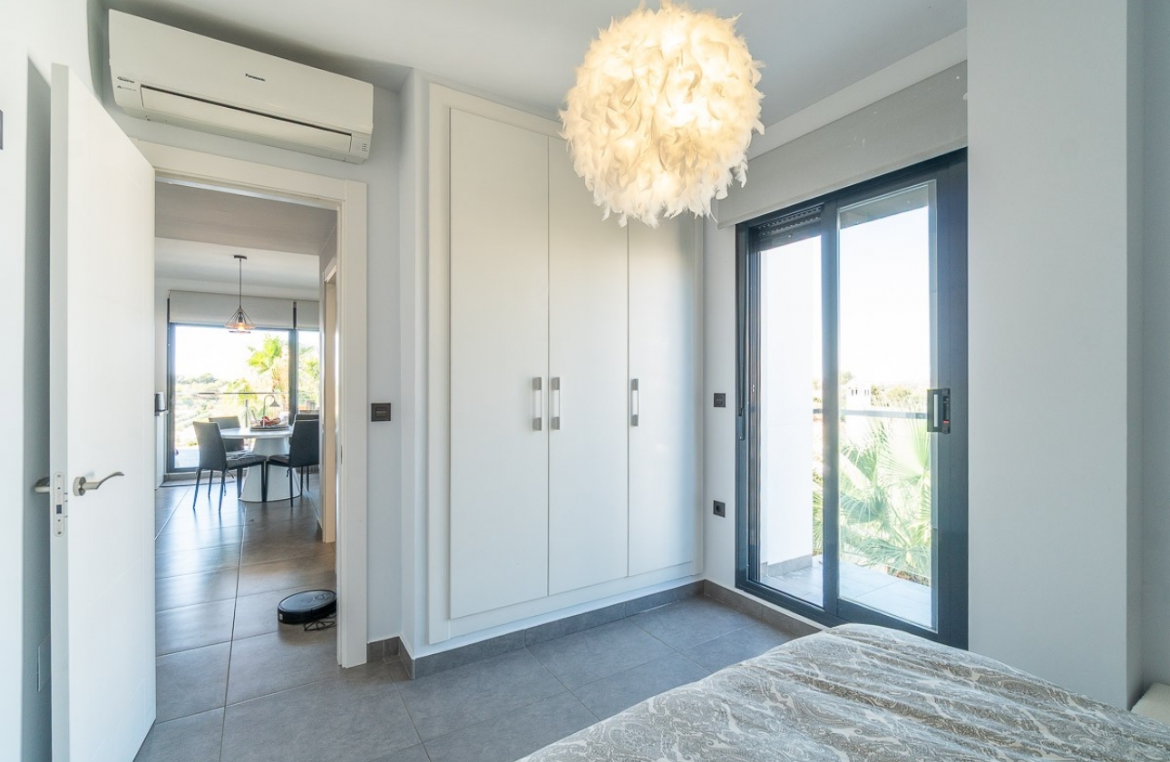 Resale - Apartment / flat - Villamartin - La fuente
