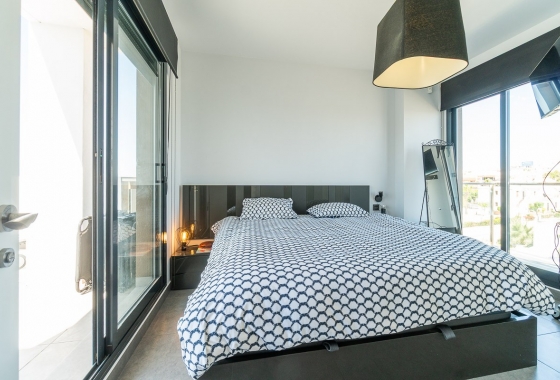 Resale - Apartment / flat - Villamartin - La fuente