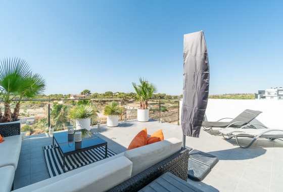 Resale - Apartment / flat - Villamartin - La fuente
